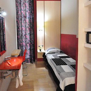 Basic Kamer met Twee Aparte Bedden